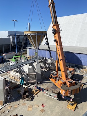 Seehafen Montage des Unterteils